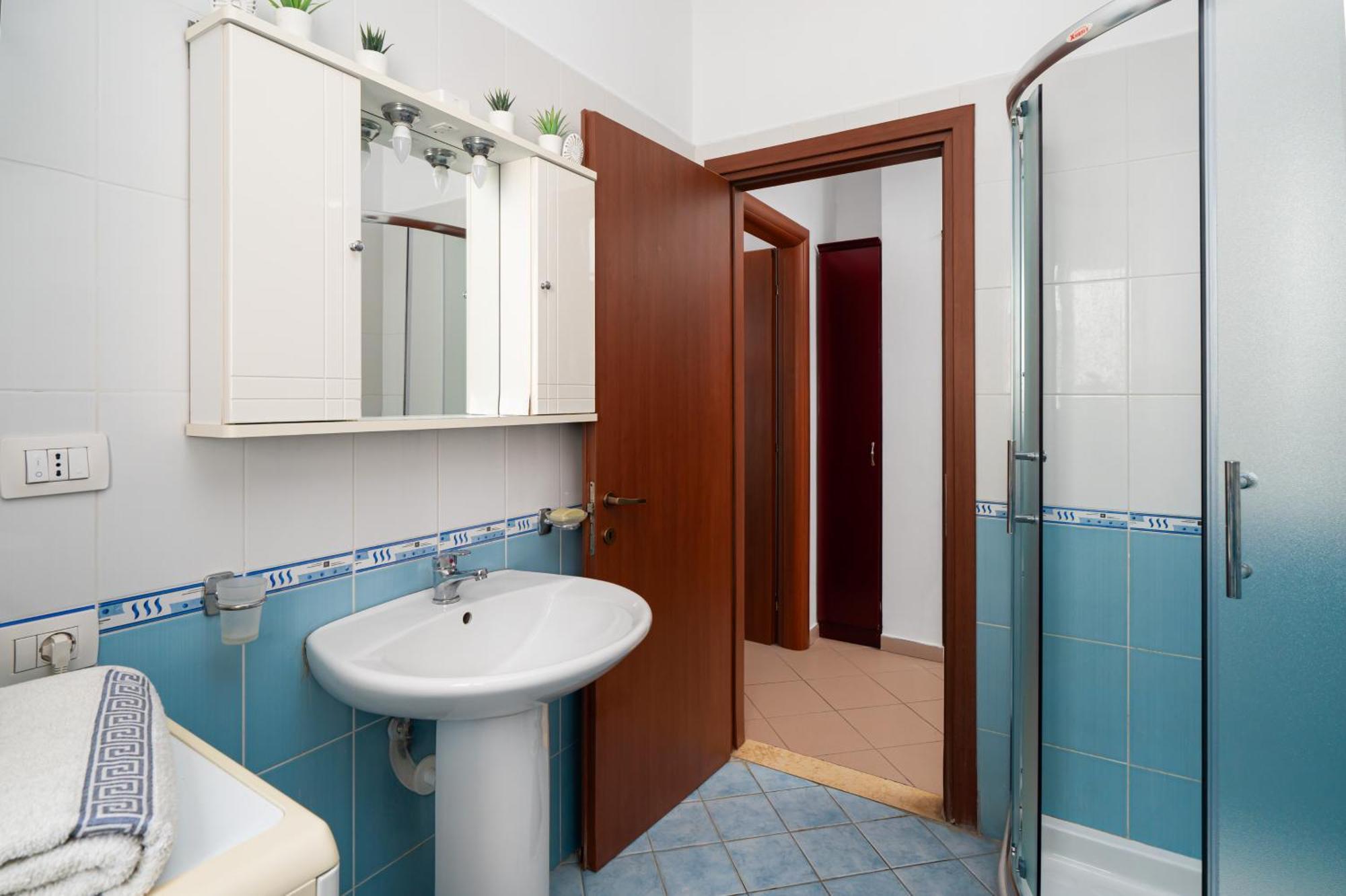 Apartment Dajmon Sea View Golem (Tirana)