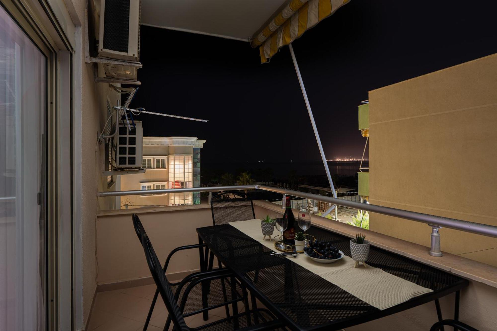 Apartment Dajmon Sea View